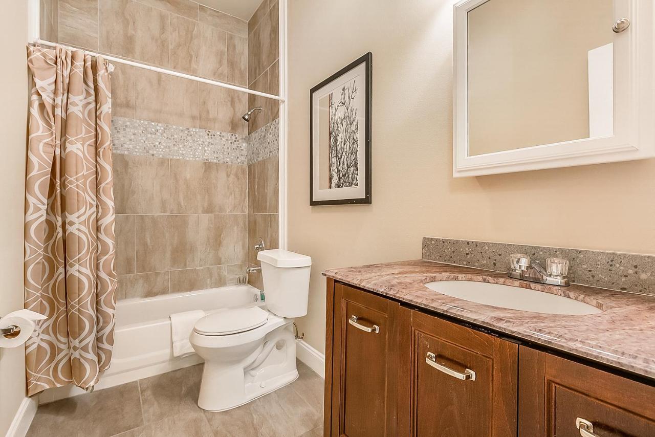 Modern 5Br Condo In Nola นิวออร์ลีนส์ ภายนอก รูปภาพ